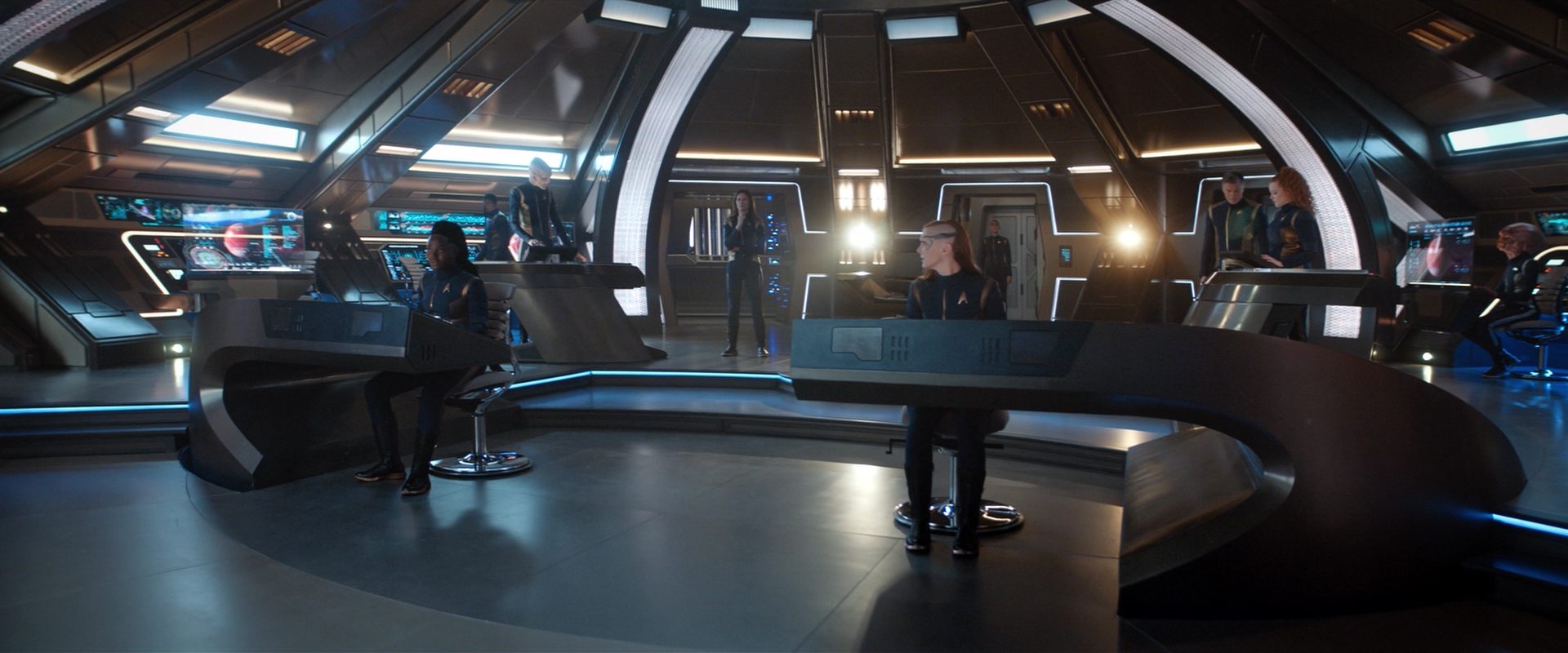 extant_StarTrekDiscovery_2x10-TheRedAngel_04286.jpg
