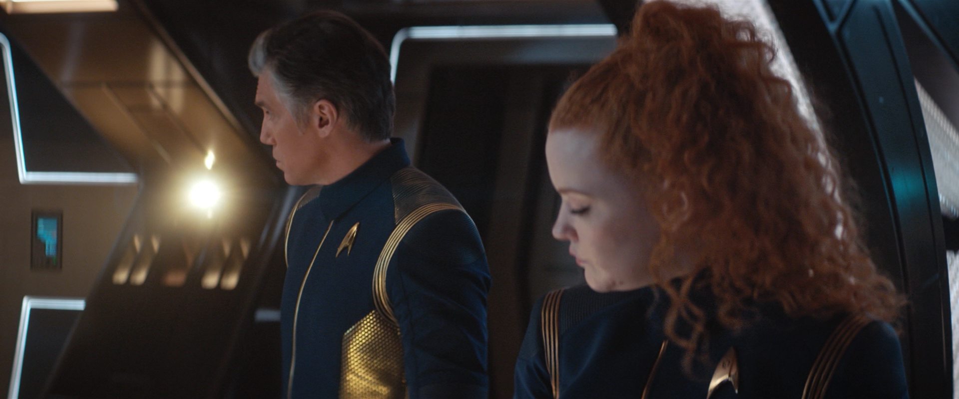 extant_StarTrekDiscovery_2x10-TheRedAngel_04290.jpg