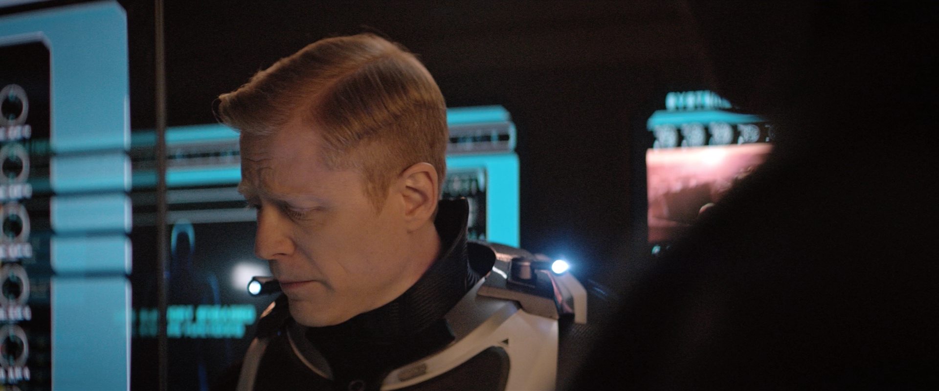 extant_StarTrekDiscovery_2x10-TheRedAngel_04364.jpg