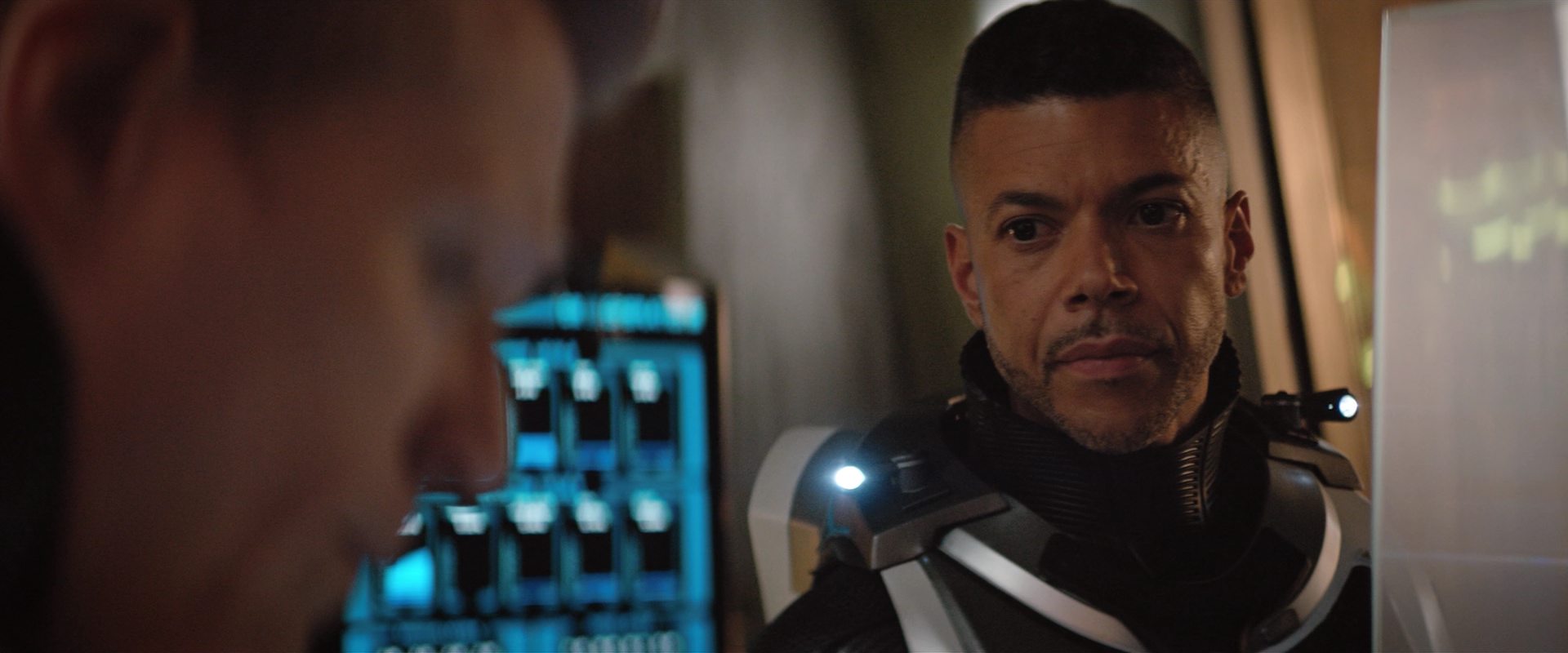 extant_StarTrekDiscovery_2x10-TheRedAngel_04366.jpg