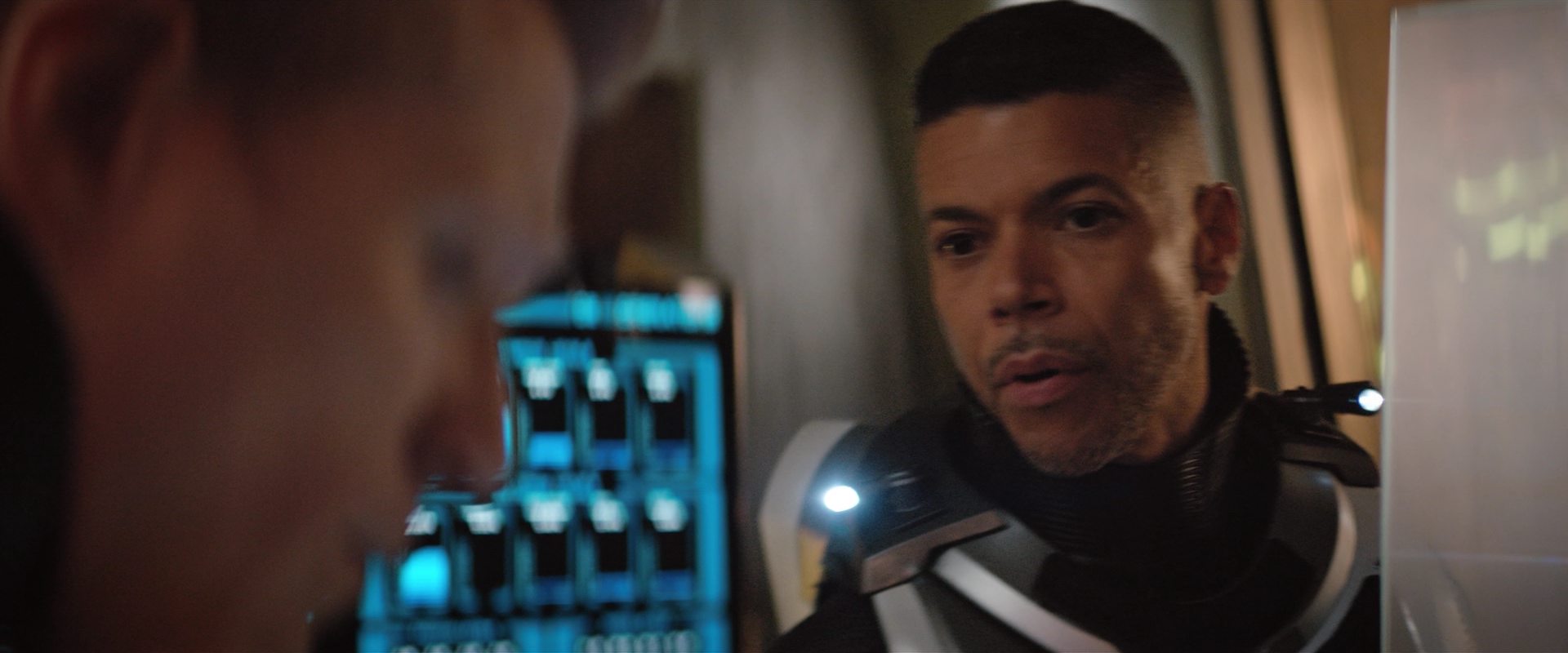 extant_StarTrekDiscovery_2x10-TheRedAngel_04367.jpg