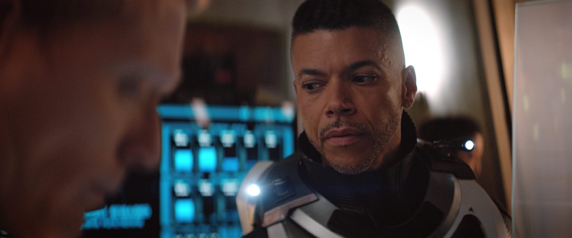 extant_StarTrekDiscovery_2x10-TheRedAngel_04386.jpg