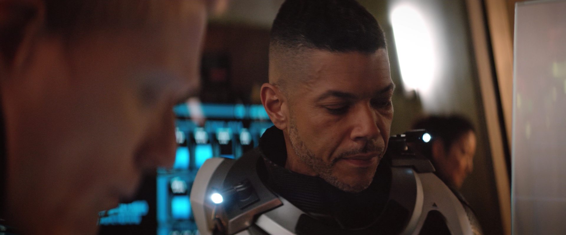 extant_StarTrekDiscovery_2x10-TheRedAngel_04388.jpg