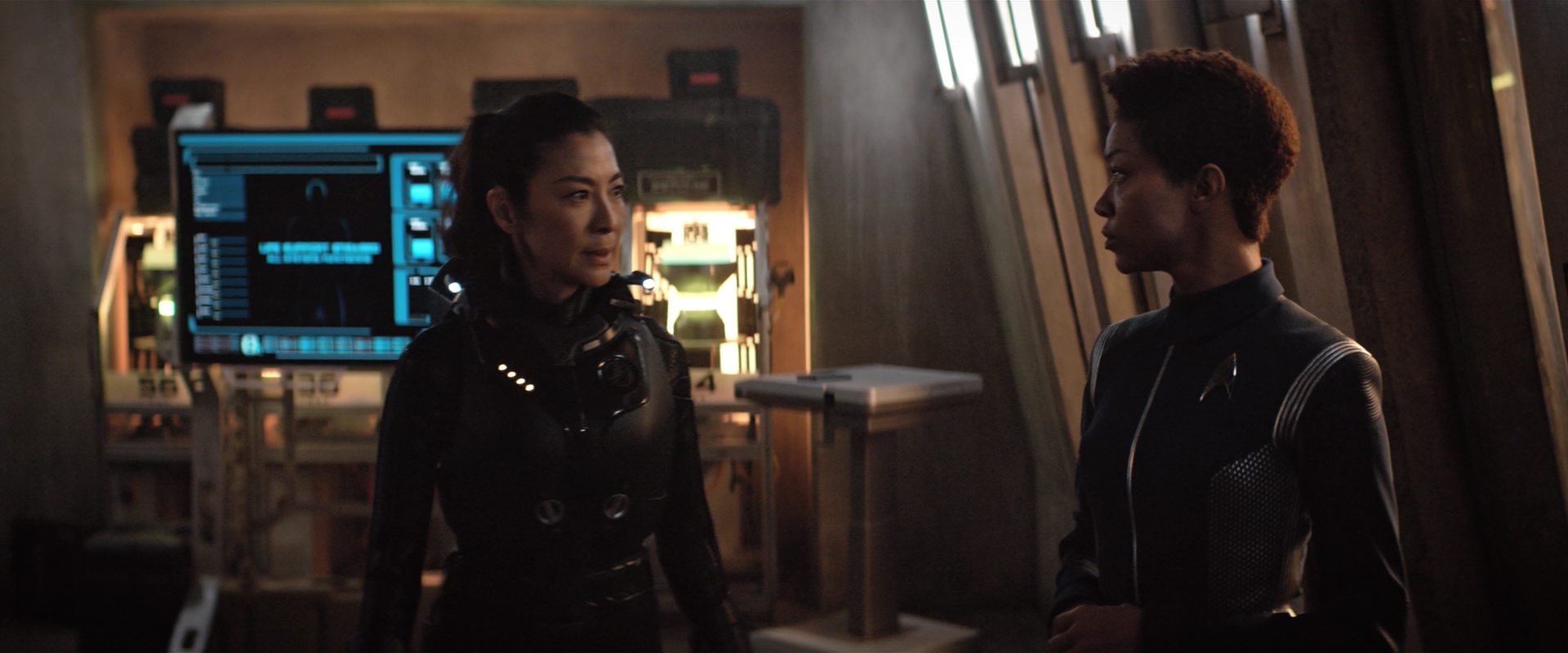 extant_StarTrekDiscovery_2x10-TheRedAngel_04403.jpg
