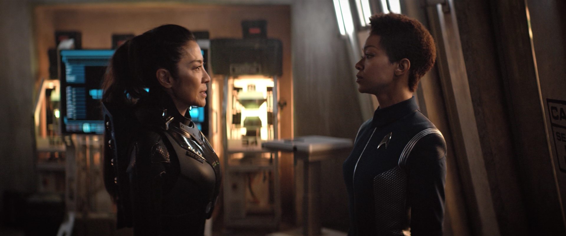 extant_StarTrekDiscovery_2x10-TheRedAngel_04415.jpg