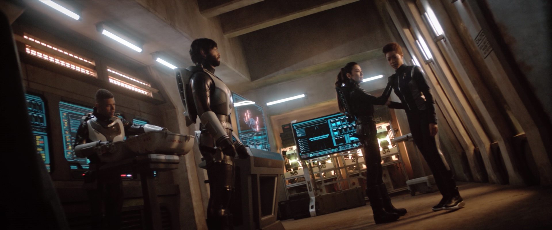 extant_StarTrekDiscovery_2x10-TheRedAngel_04491.jpg