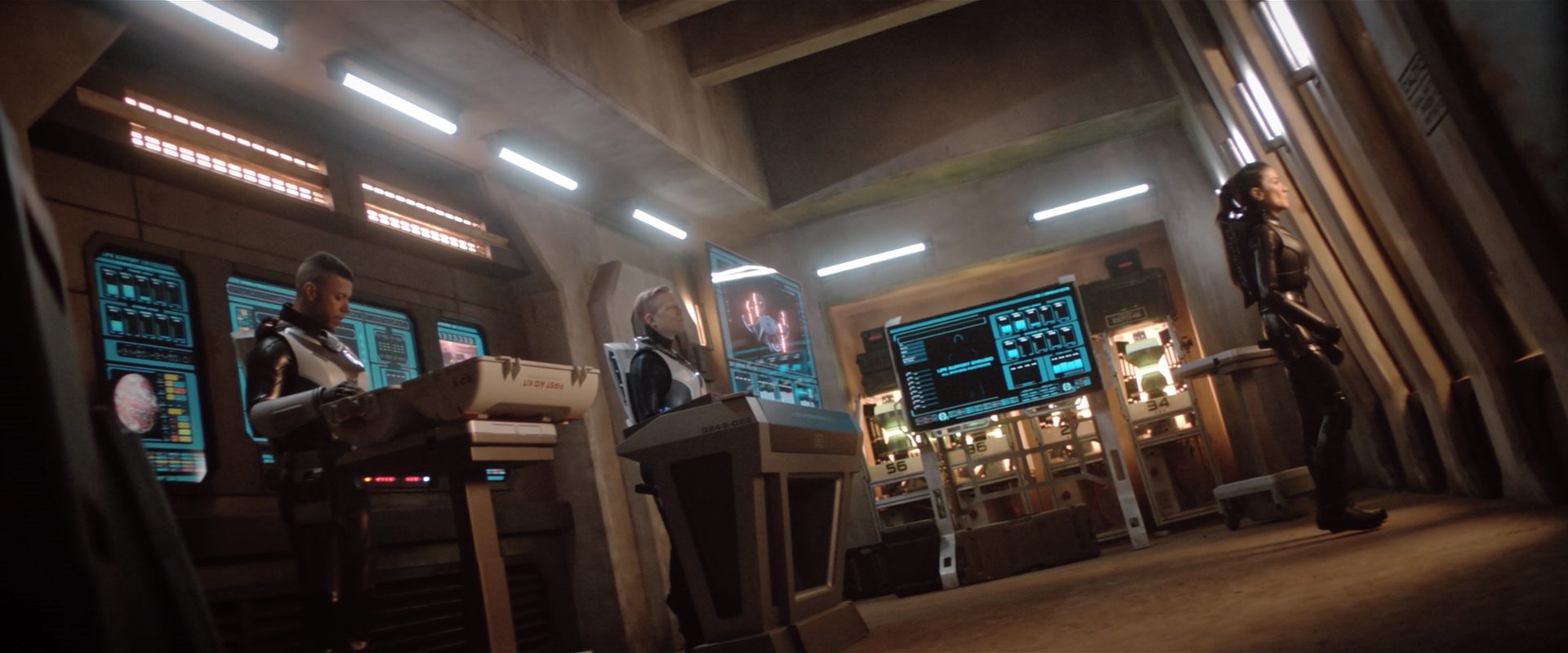extant_StarTrekDiscovery_2x10-TheRedAngel_04502.jpg