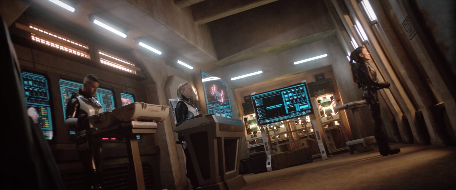 extant_StarTrekDiscovery_2x10-TheRedAngel_04503.jpg