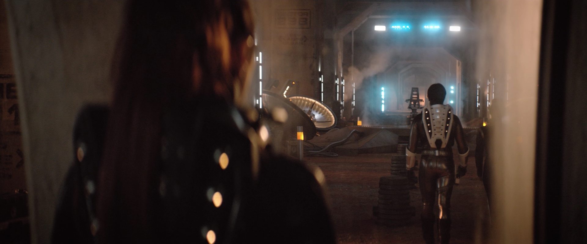 extant_StarTrekDiscovery_2x10-TheRedAngel_04505.jpg