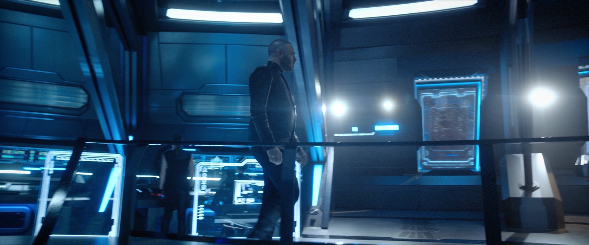 extant_StarTrekDiscovery_2x10-TheRedAngel_04537.jpg