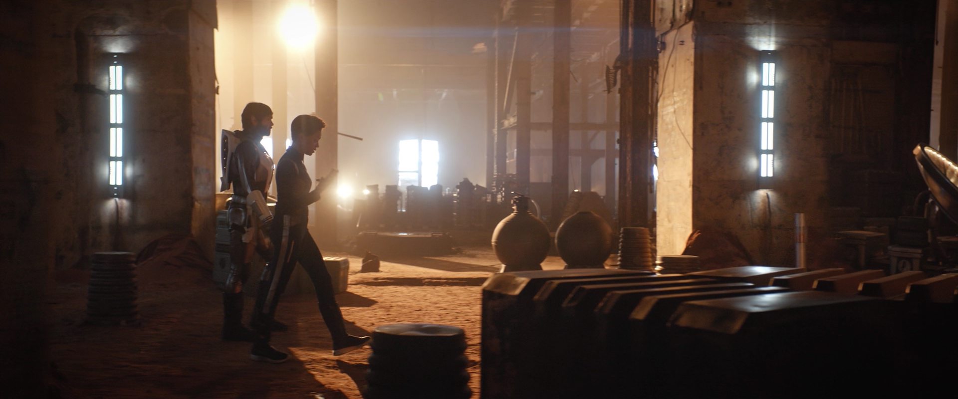 extant_StarTrekDiscovery_2x10-TheRedAngel_04557.jpg