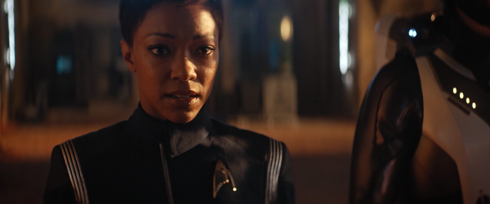 extant_StarTrekDiscovery_2x10-TheRedAngel_04575.jpg