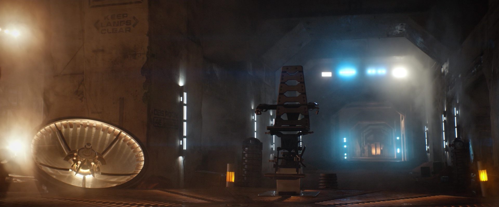 extant_StarTrekDiscovery_2x10-TheRedAngel_04582.jpg
