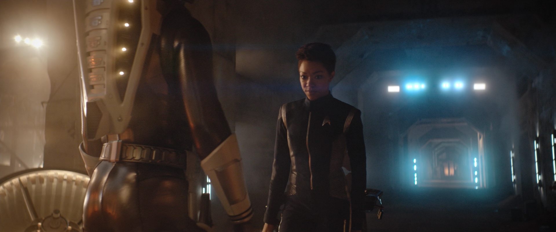 extant_StarTrekDiscovery_2x10-TheRedAngel_04596.jpg