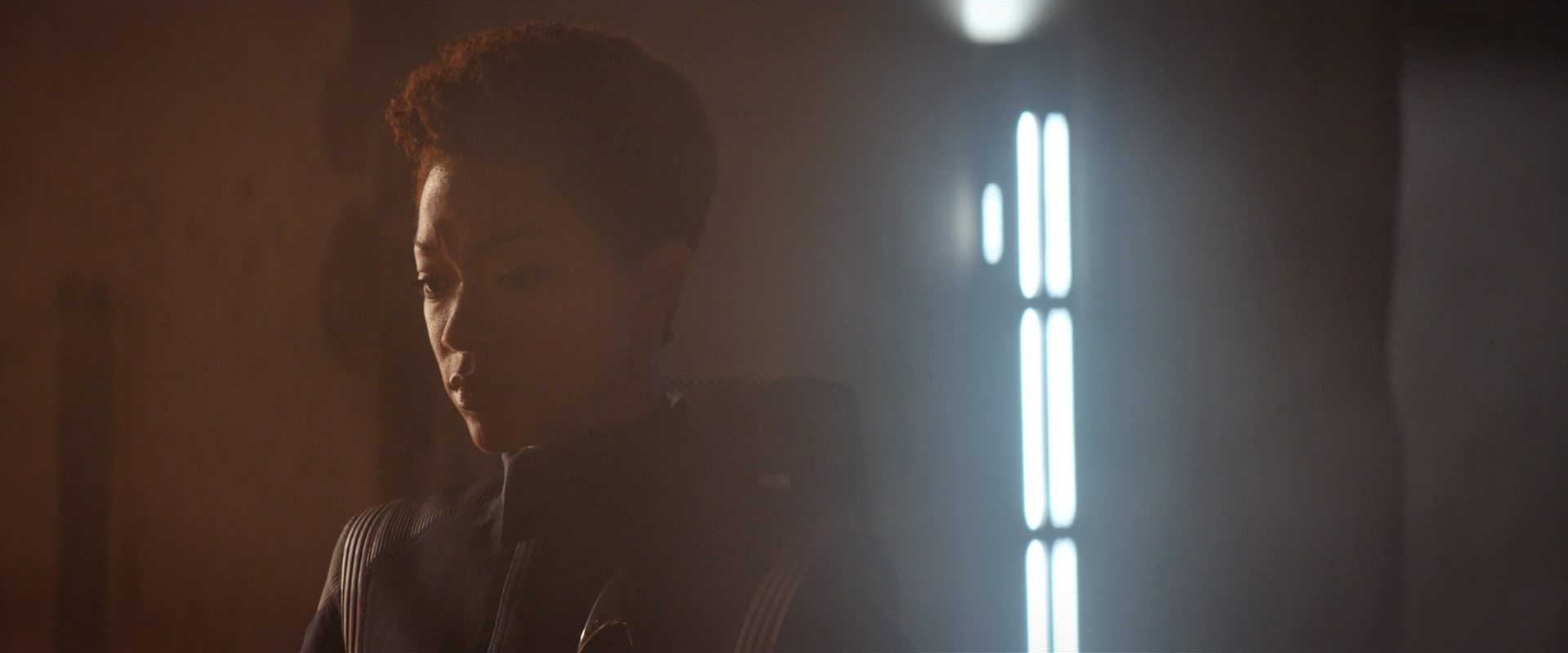 extant_StarTrekDiscovery_2x10-TheRedAngel_04634.jpg