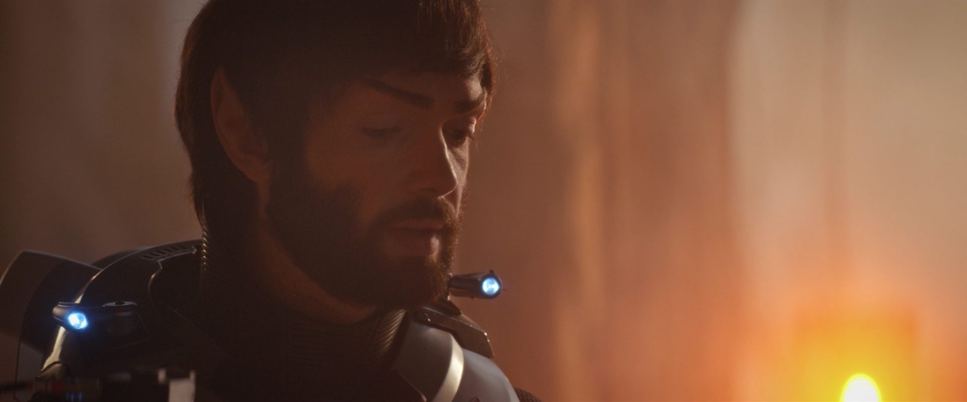 extant_StarTrekDiscovery_2x10-TheRedAngel_04698.jpg