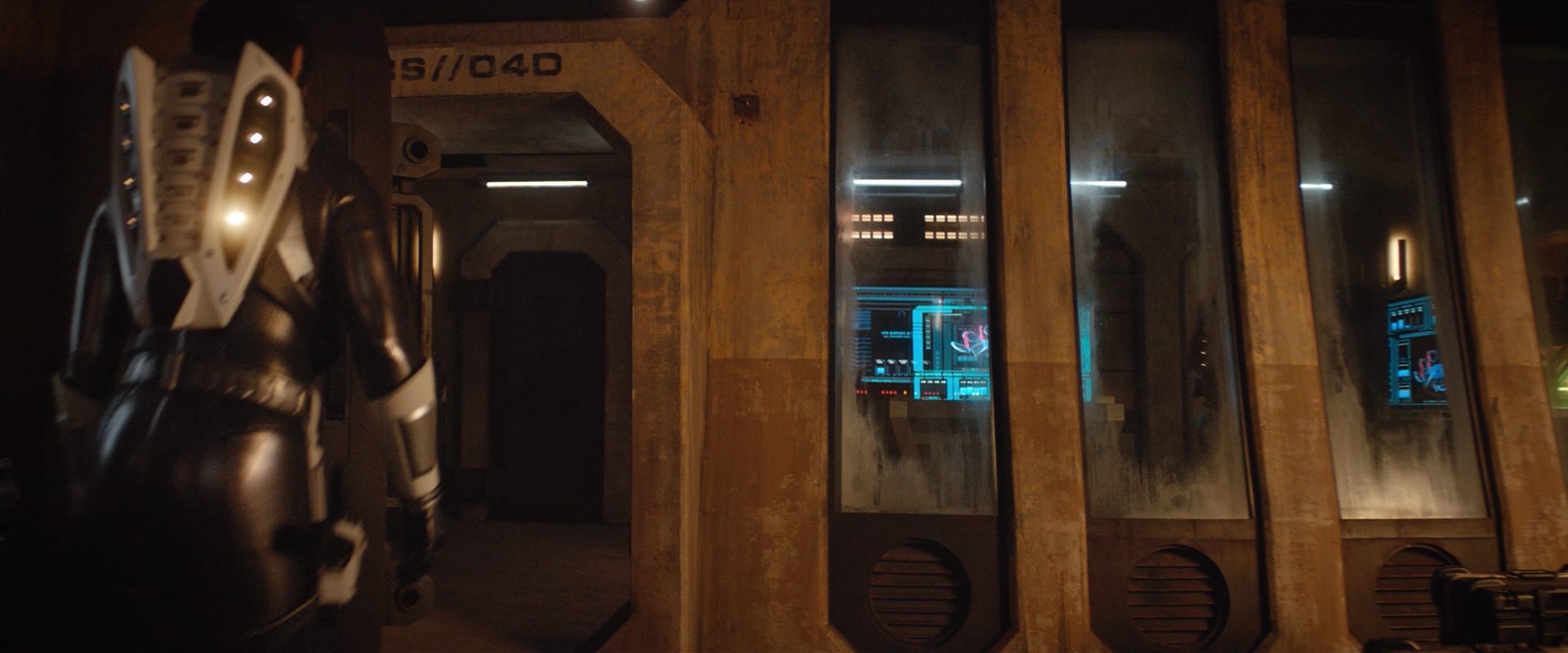 extant_StarTrekDiscovery_2x10-TheRedAngel_04728.jpg