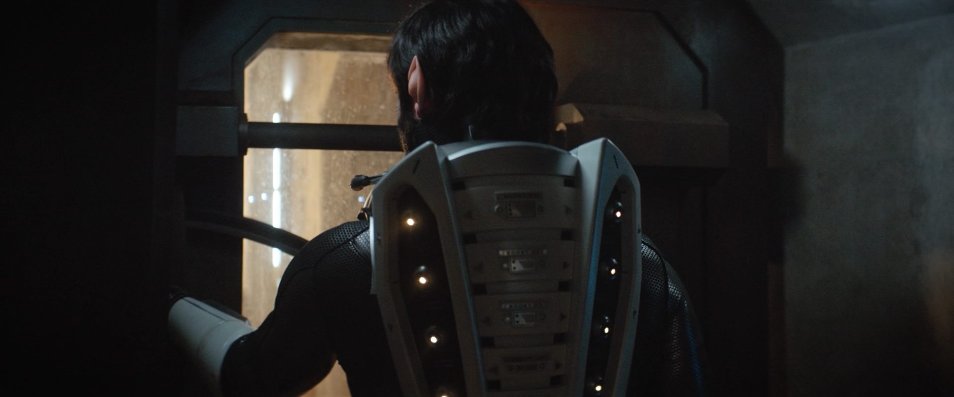 extant_StarTrekDiscovery_2x10-TheRedAngel_04739.jpg