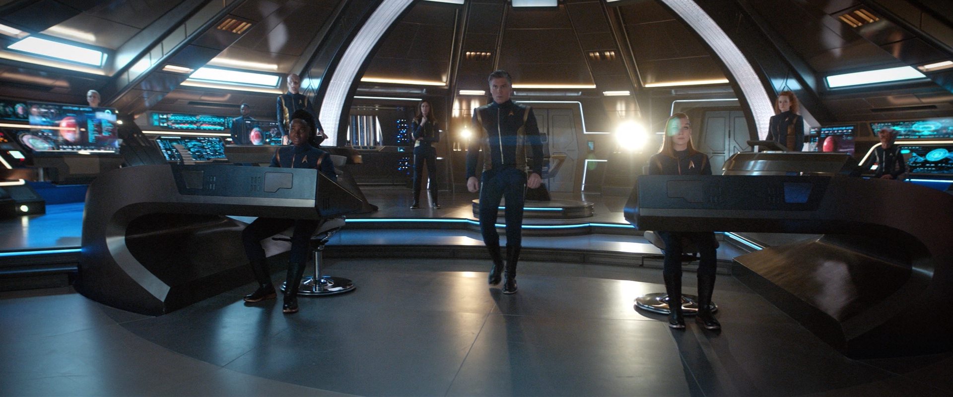 extant_StarTrekDiscovery_2x10-TheRedAngel_04805.jpg