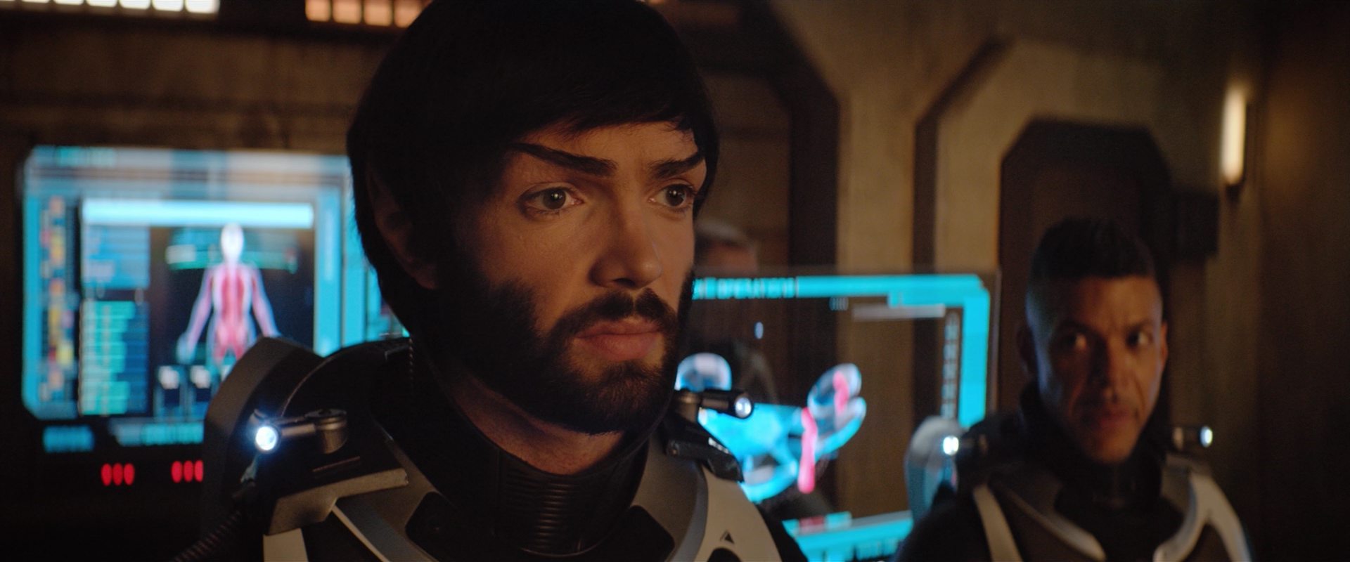 extant_StarTrekDiscovery_2x10-TheRedAngel_04912.jpg