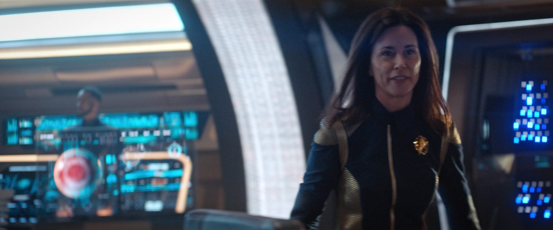 extant_StarTrekDiscovery_2x10-TheRedAngel_04915.jpg