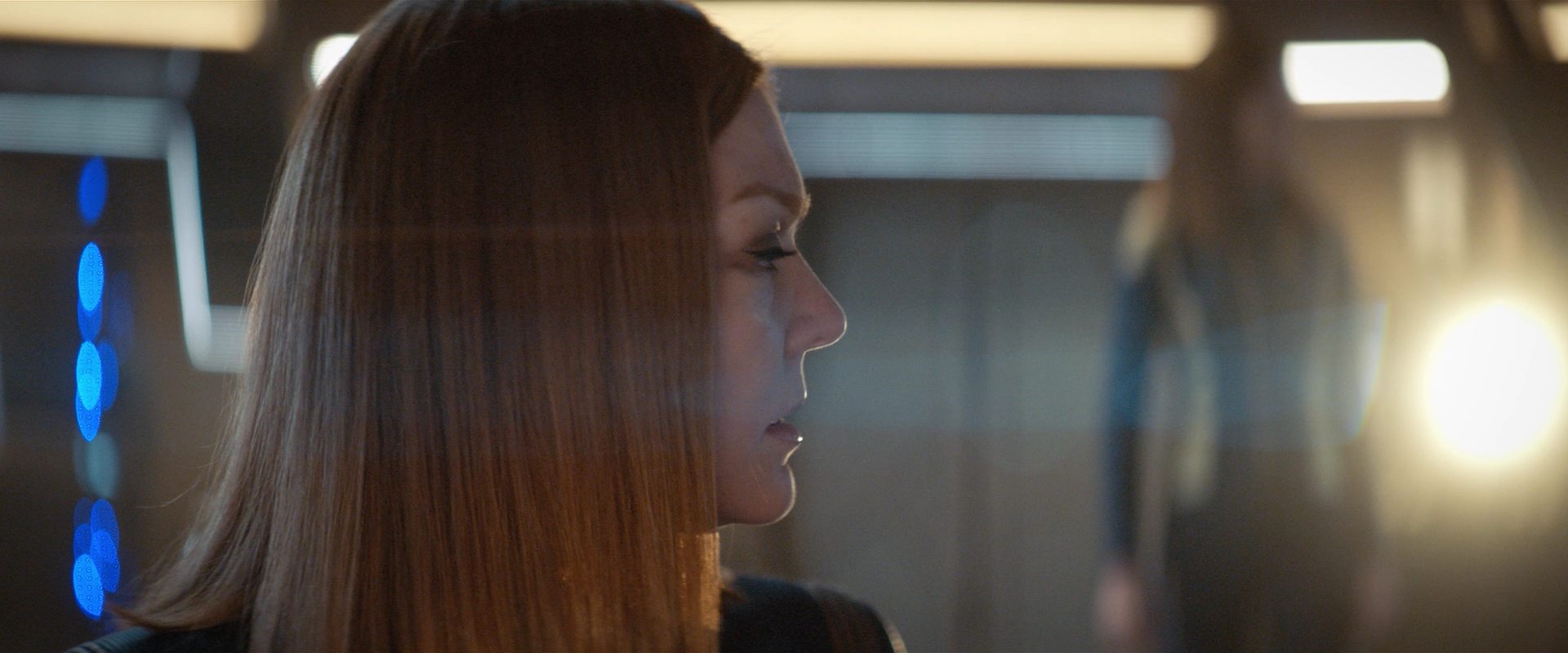 extant_StarTrekDiscovery_2x10-TheRedAngel_04932.jpg
