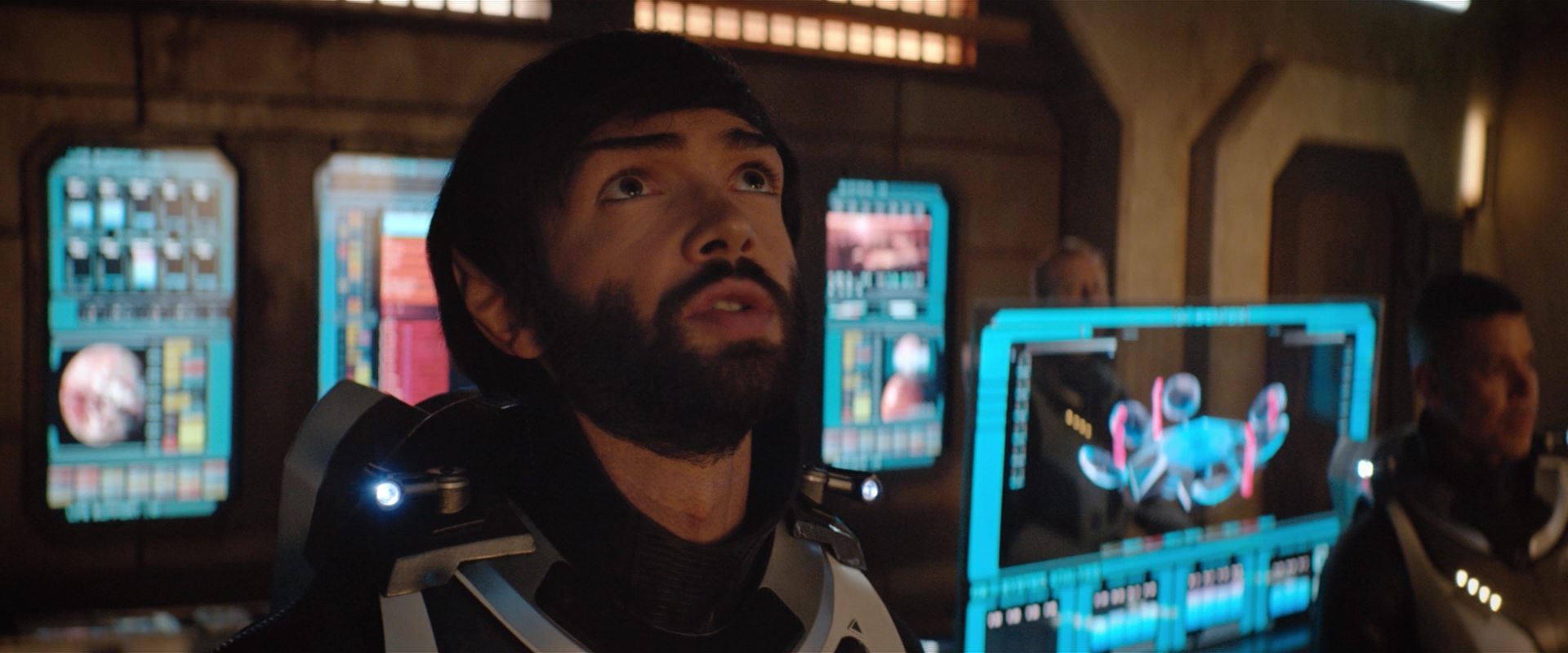 extant_StarTrekDiscovery_2x10-TheRedAngel_04993.jpg