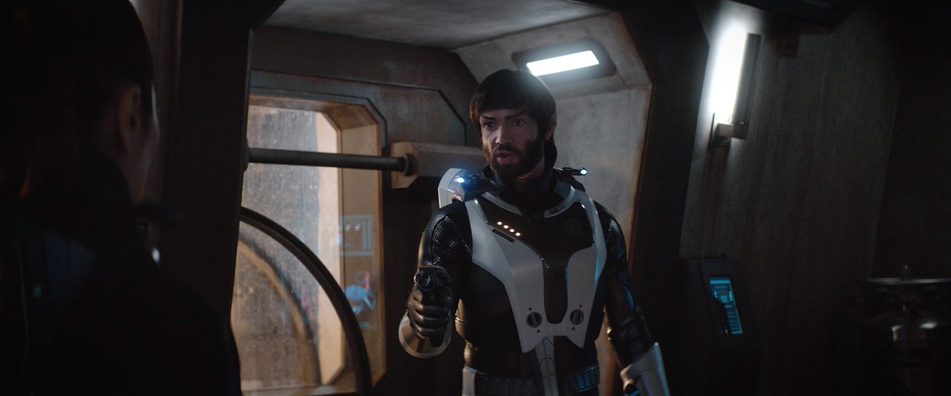 extant_StarTrekDiscovery_2x10-TheRedAngel_05005.jpg