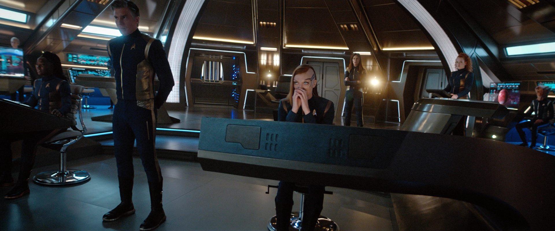 extant_StarTrekDiscovery_2x10-TheRedAngel_05048.jpg