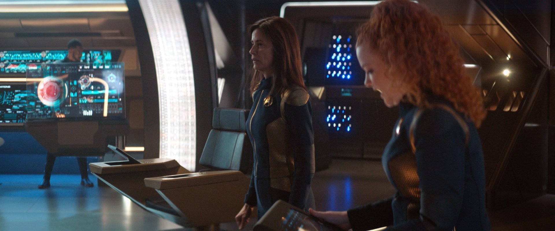 extant_StarTrekDiscovery_2x10-TheRedAngel_05052.jpg