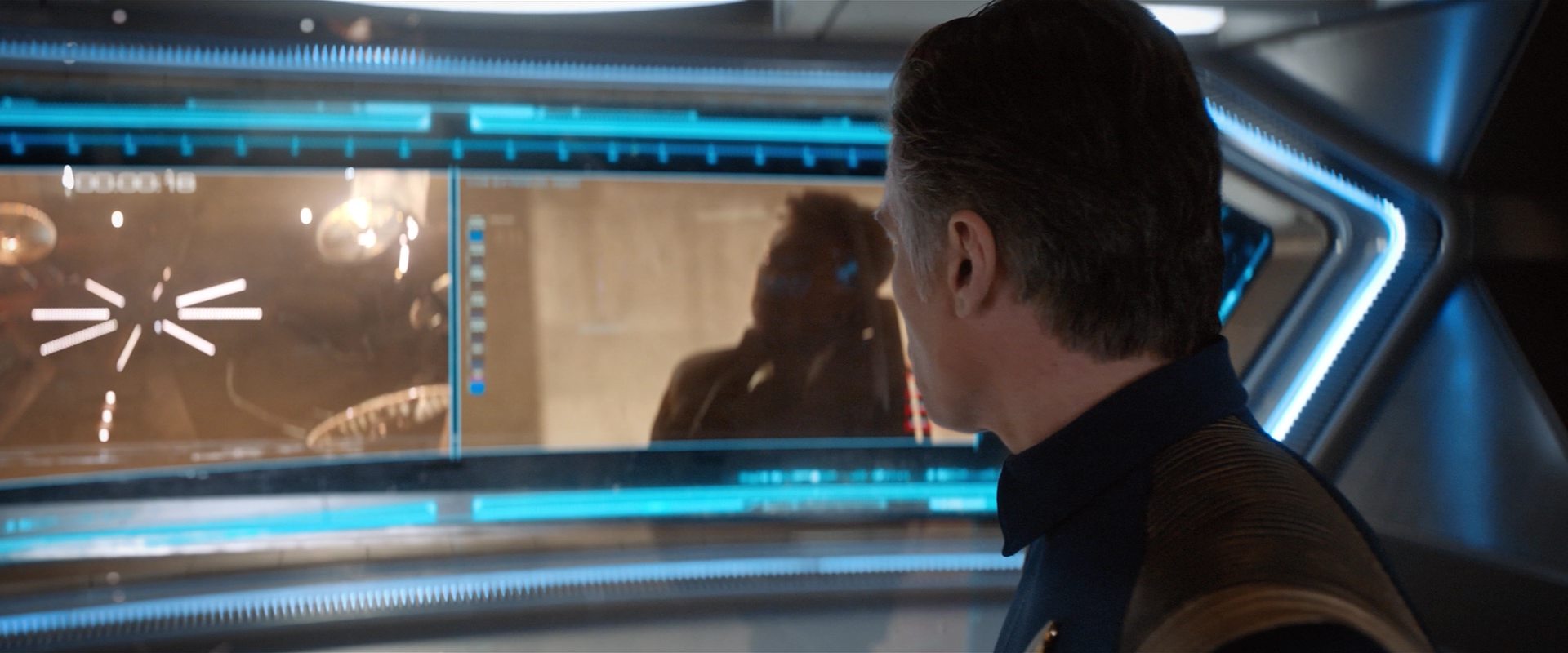 extant_StarTrekDiscovery_2x10-TheRedAngel_05076.jpg