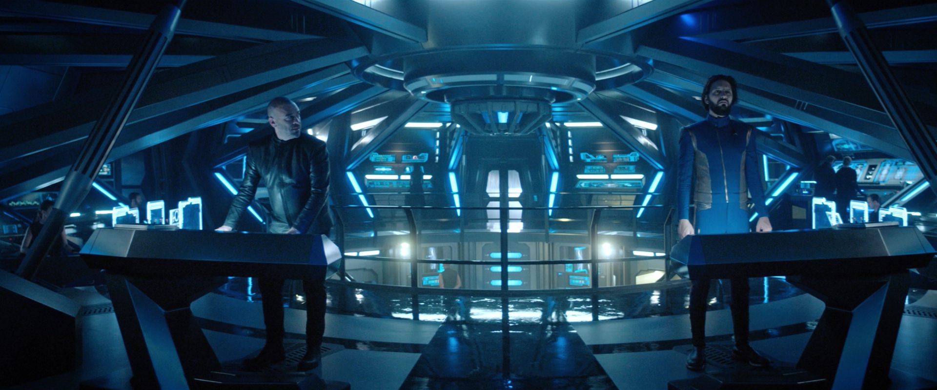 extant_StarTrekDiscovery_2x10-TheRedAngel_05084.jpg