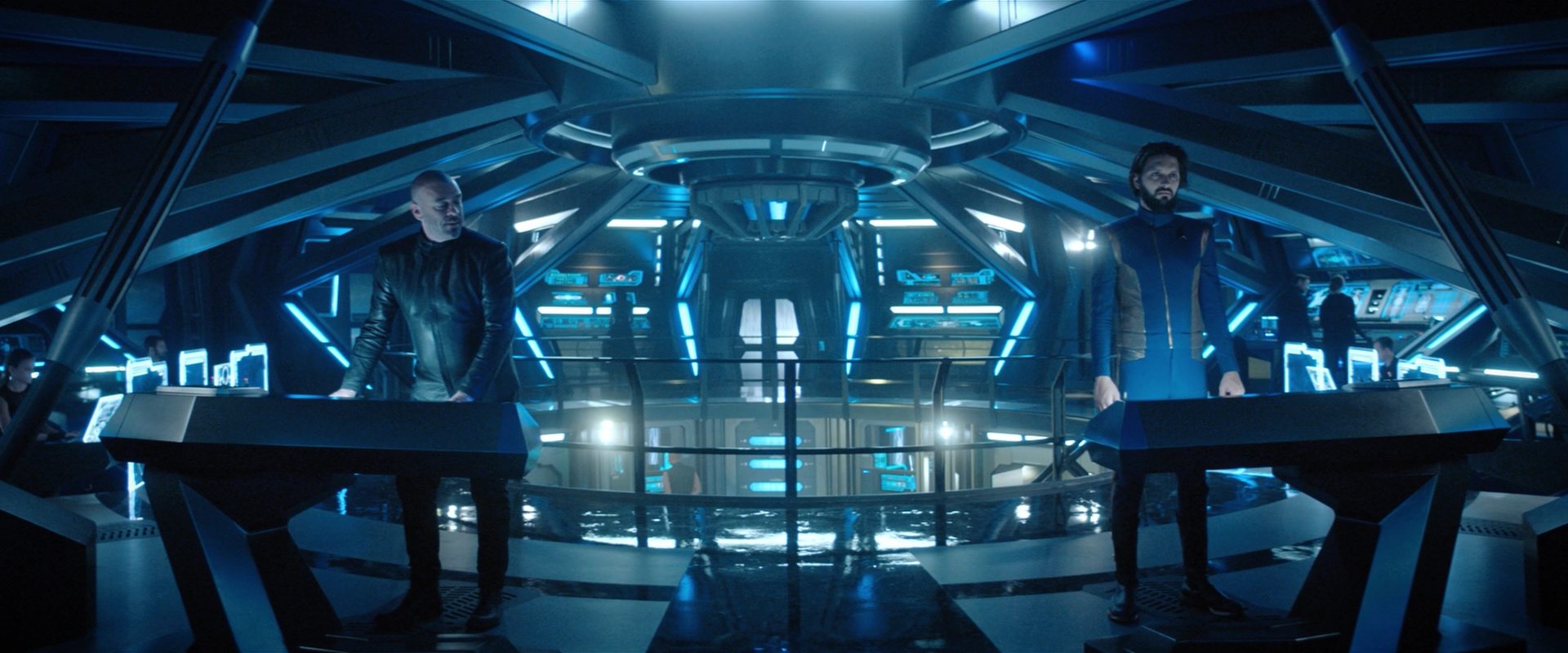 extant_StarTrekDiscovery_2x10-TheRedAngel_05085.jpg