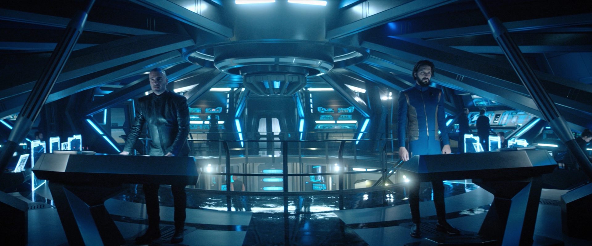 extant_StarTrekDiscovery_2x10-TheRedAngel_05086.jpg