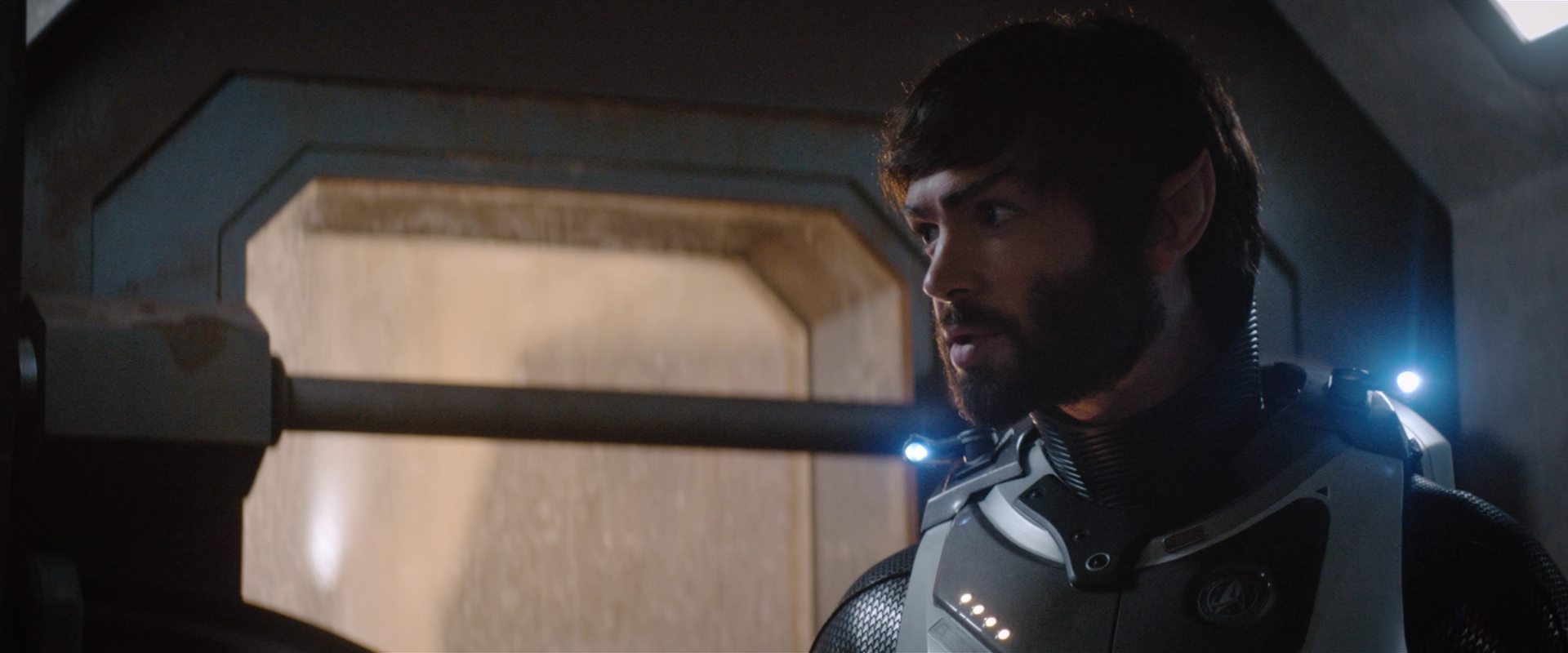 extant_StarTrekDiscovery_2x10-TheRedAngel_05099.jpg