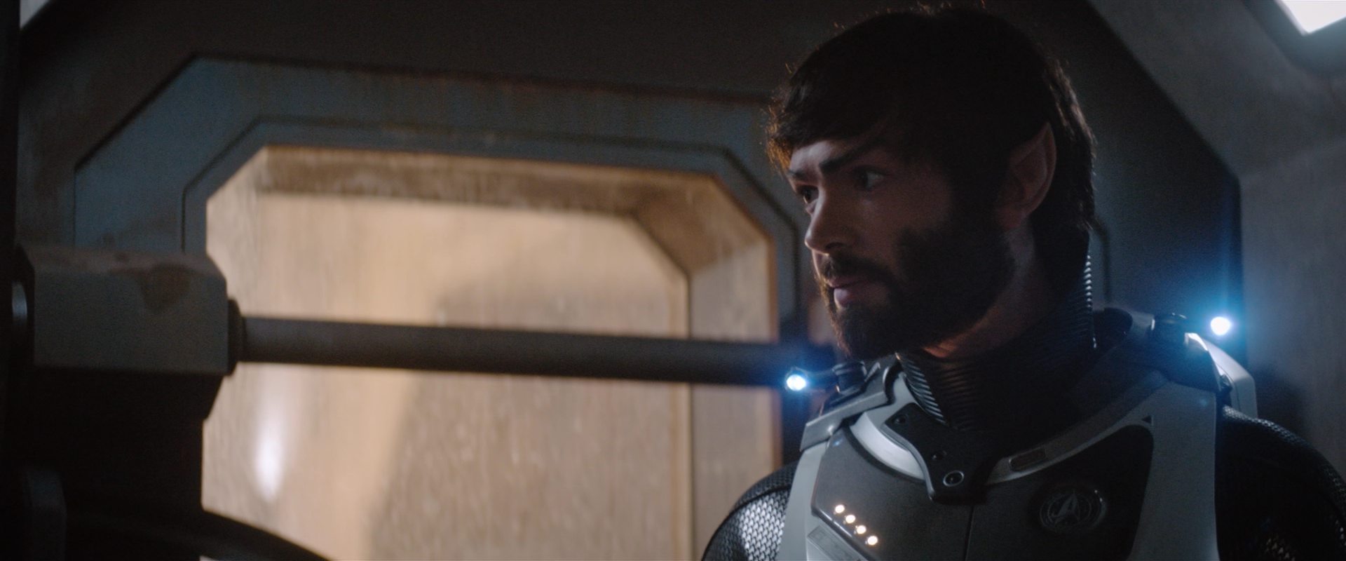 extant_StarTrekDiscovery_2x10-TheRedAngel_05100.jpg