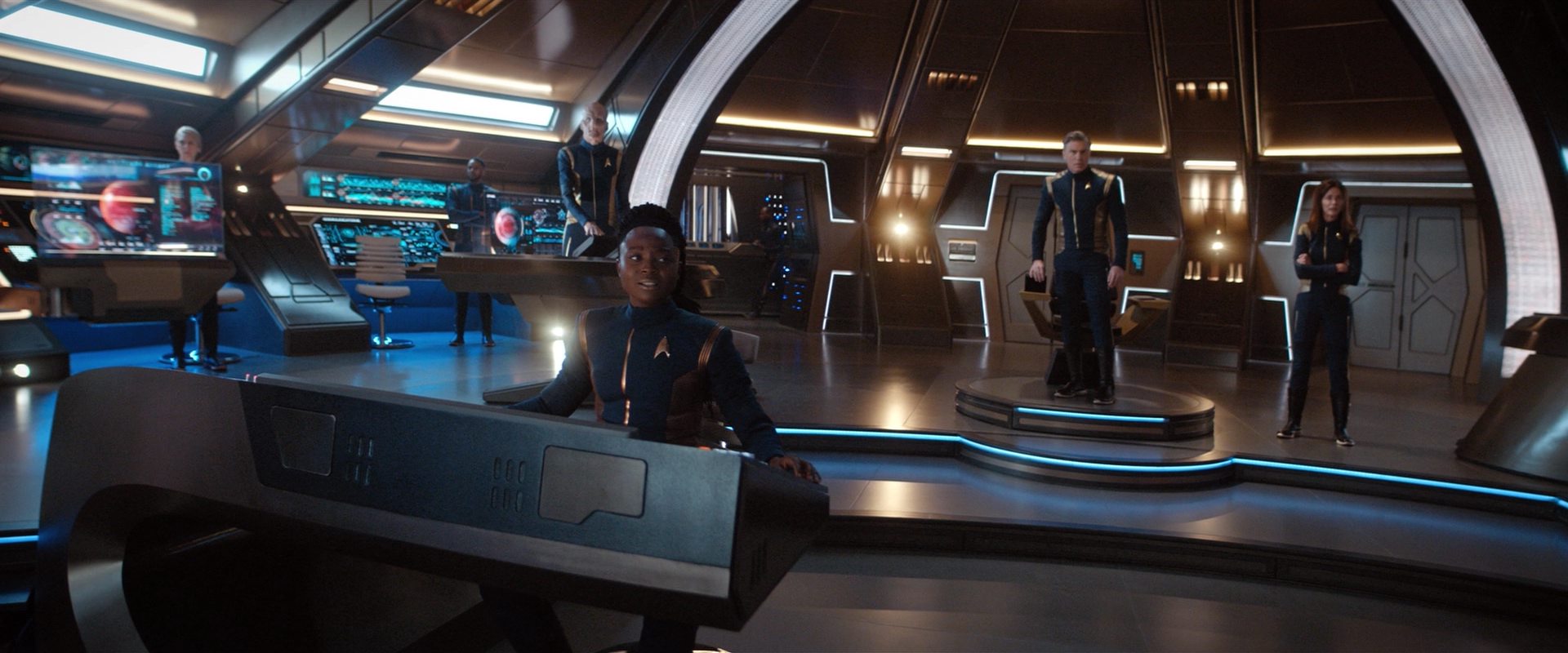 extant_StarTrekDiscovery_2x10-TheRedAngel_05140.jpg