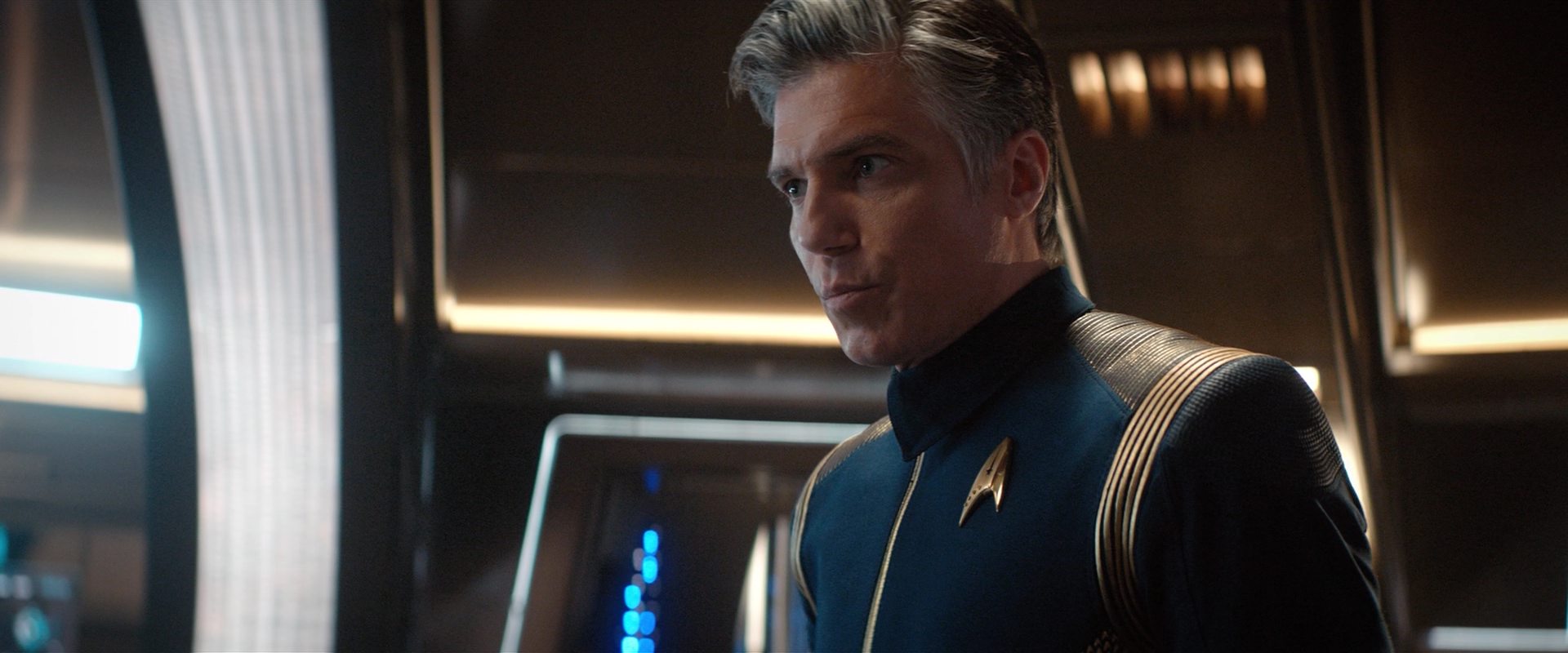 extant_StarTrekDiscovery_2x10-TheRedAngel_05173.jpg