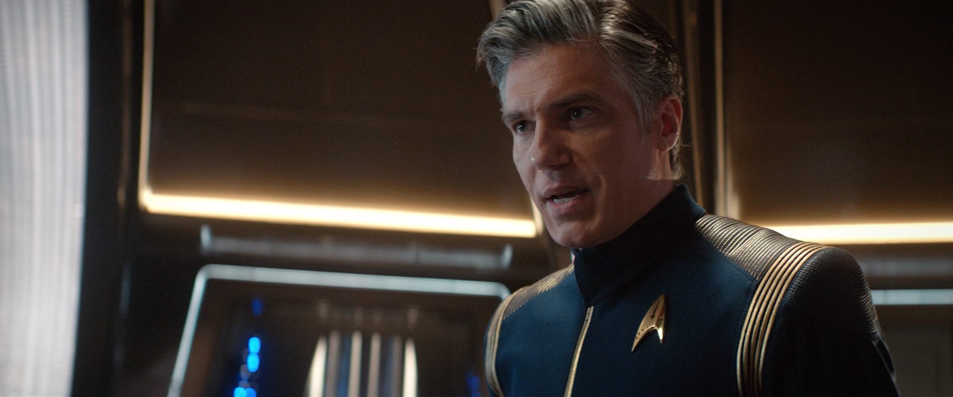extant_StarTrekDiscovery_2x10-TheRedAngel_05175.jpg