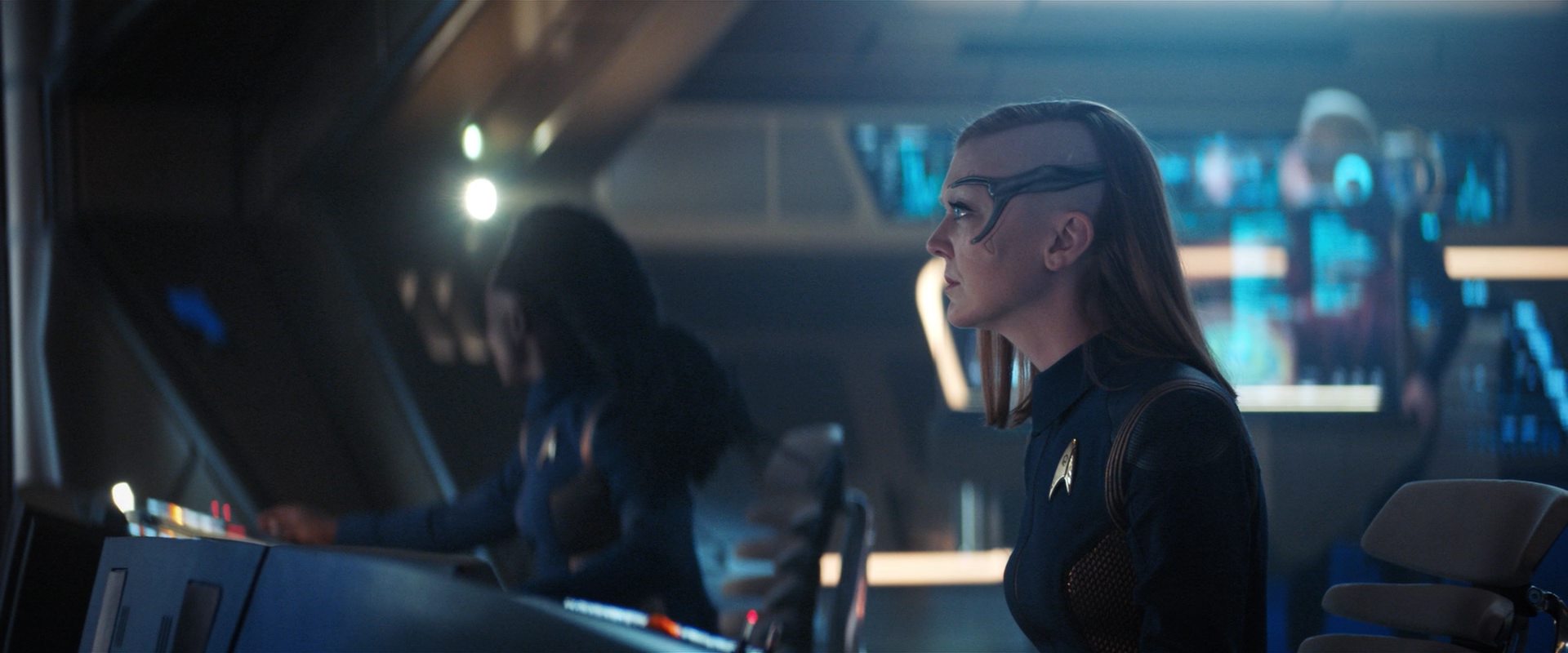 extant_StarTrekDiscovery_2x10-TheRedAngel_05217.jpg
