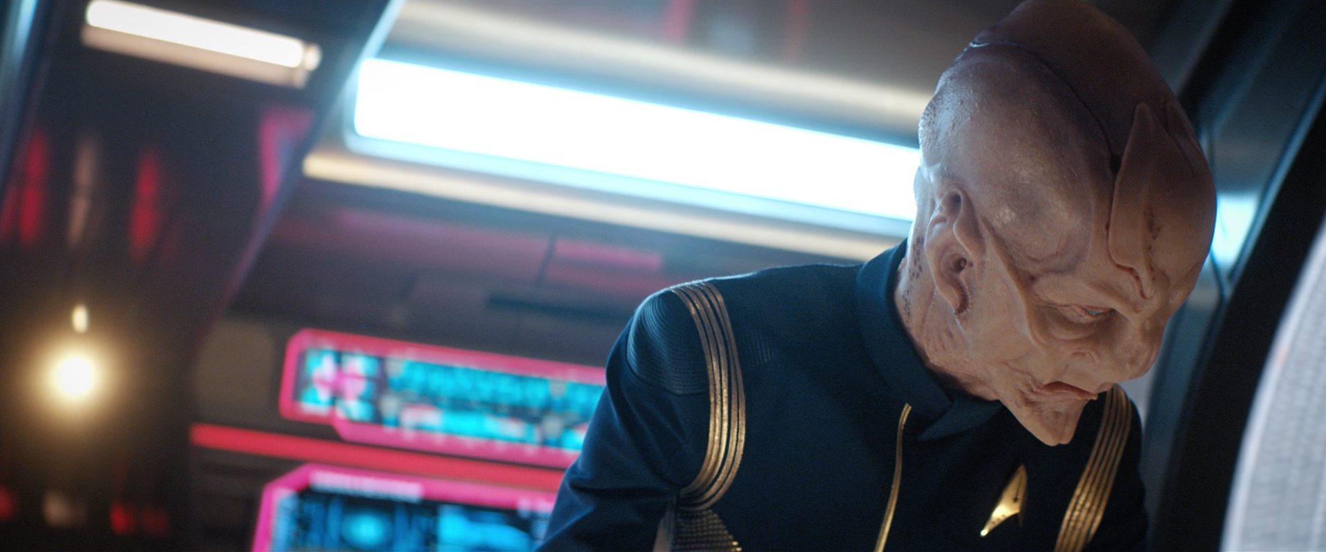 extant_StarTrekDiscovery_2x10-TheRedAngel_05252.jpg