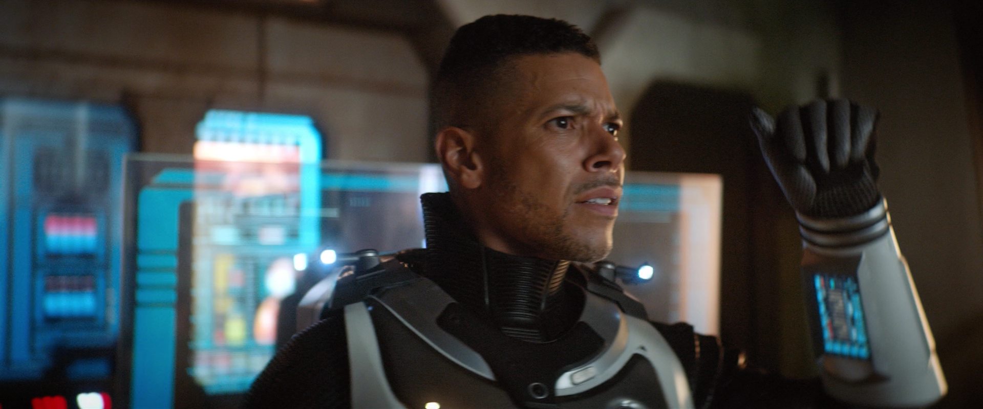 extant_StarTrekDiscovery_2x10-TheRedAngel_05260.jpg