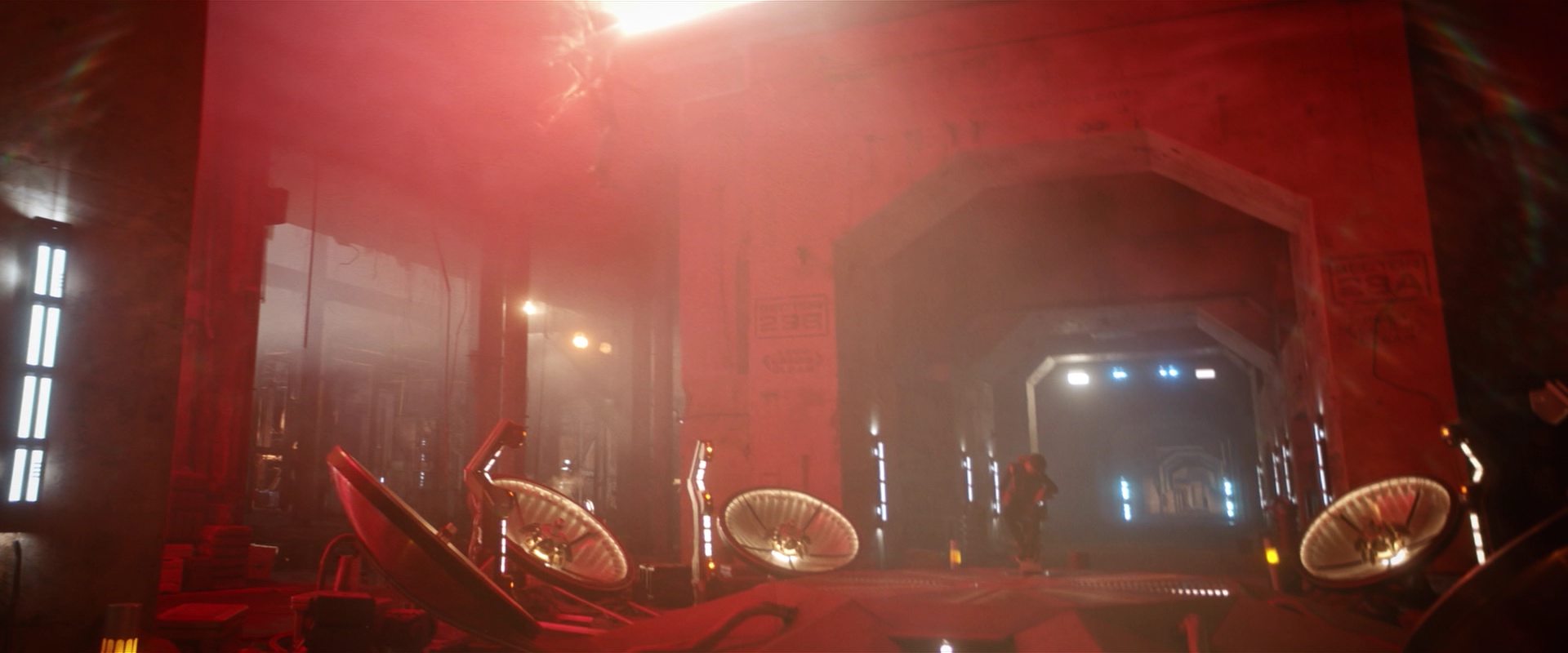extant_StarTrekDiscovery_2x10-TheRedAngel_05293.jpg