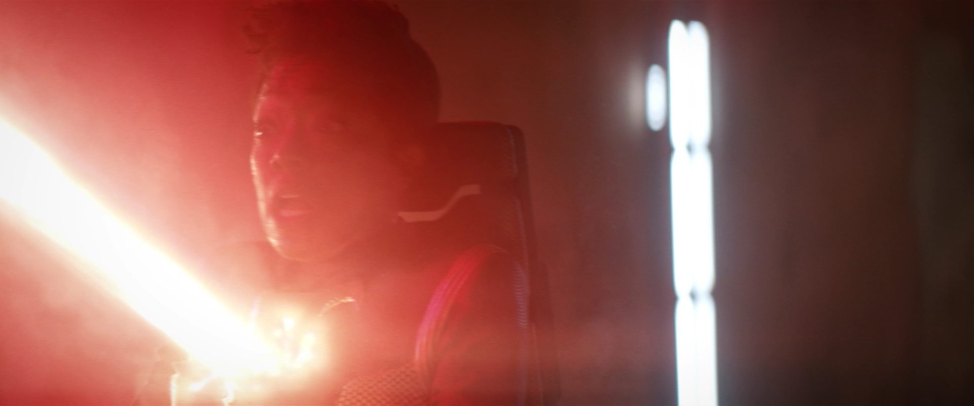 extant_StarTrekDiscovery_2x10-TheRedAngel_05320.jpg