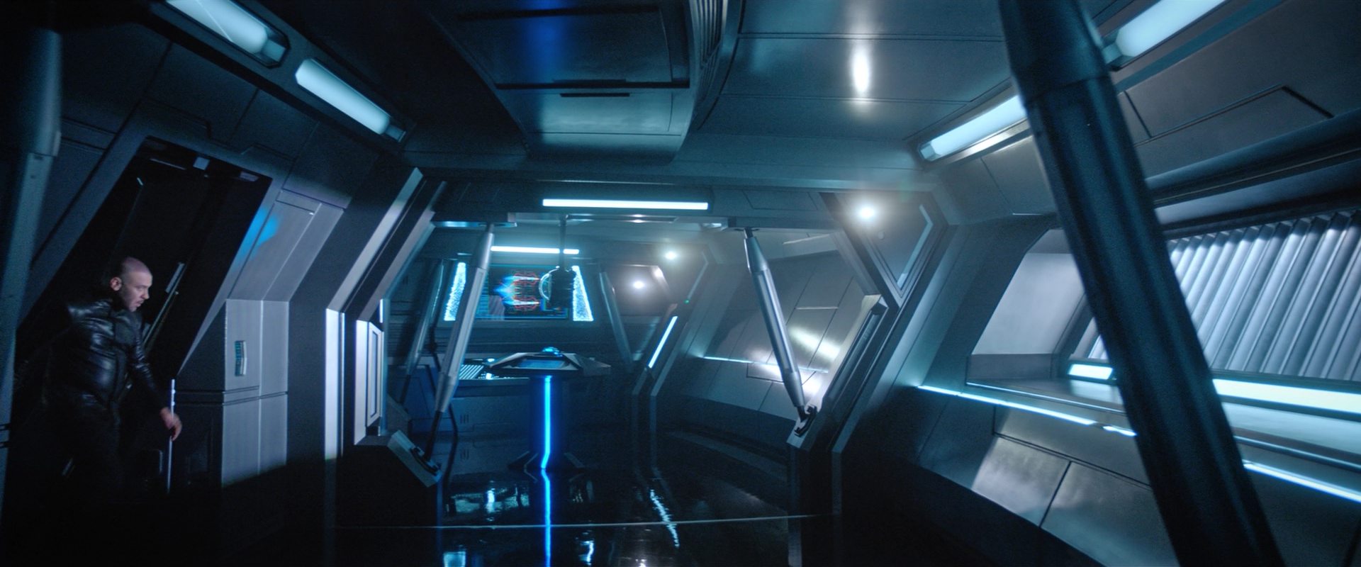 extant_StarTrekDiscovery_2x10-TheRedAngel_05341.jpg