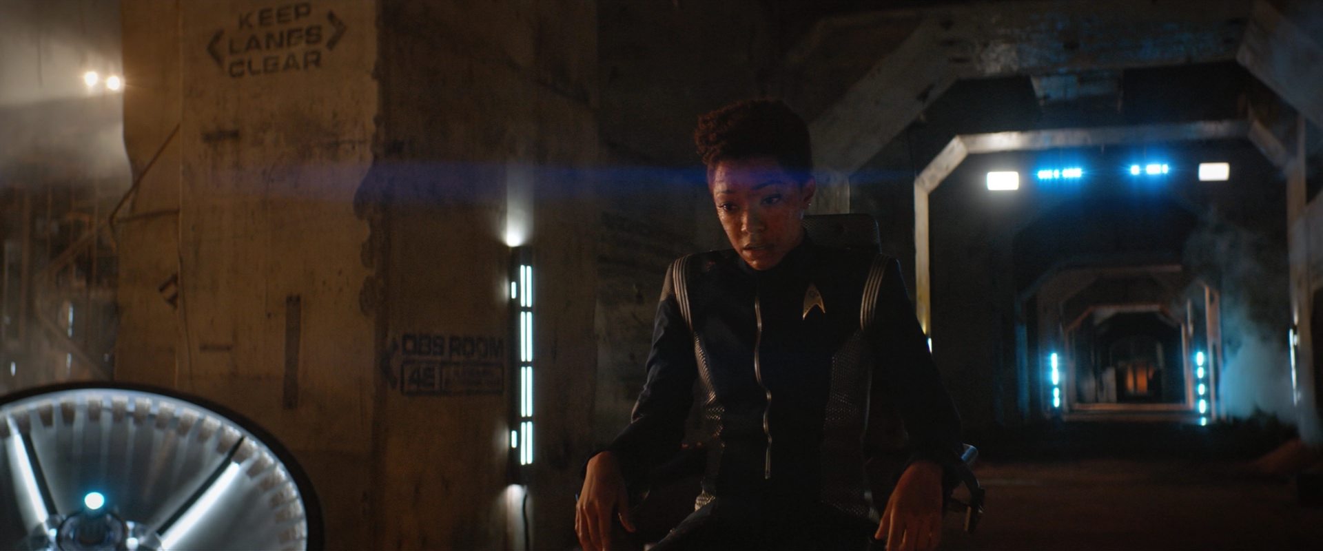 extant_StarTrekDiscovery_2x10-TheRedAngel_05548.jpg