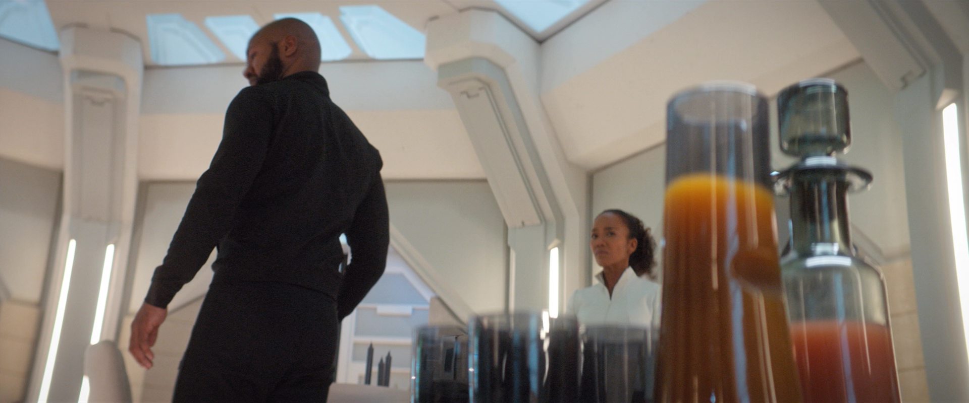 extant_StarTrekDiscovery_2x11-PerpetualInfinity_00284.jpg