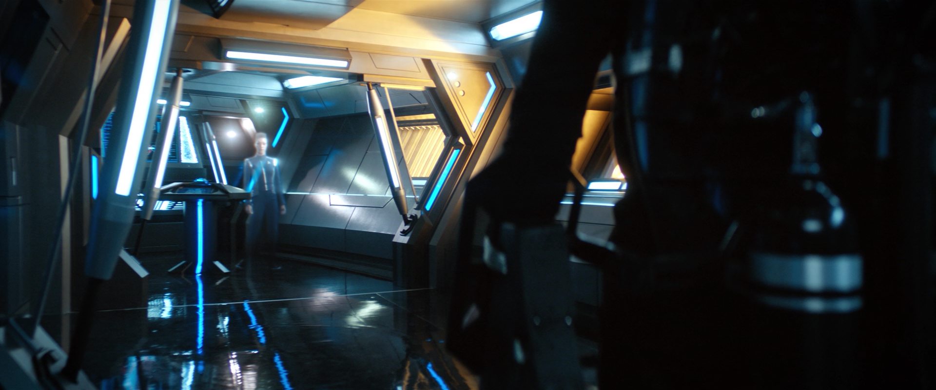 extant_StarTrekDiscovery_2x11-PerpetualInfinity_00680.jpg