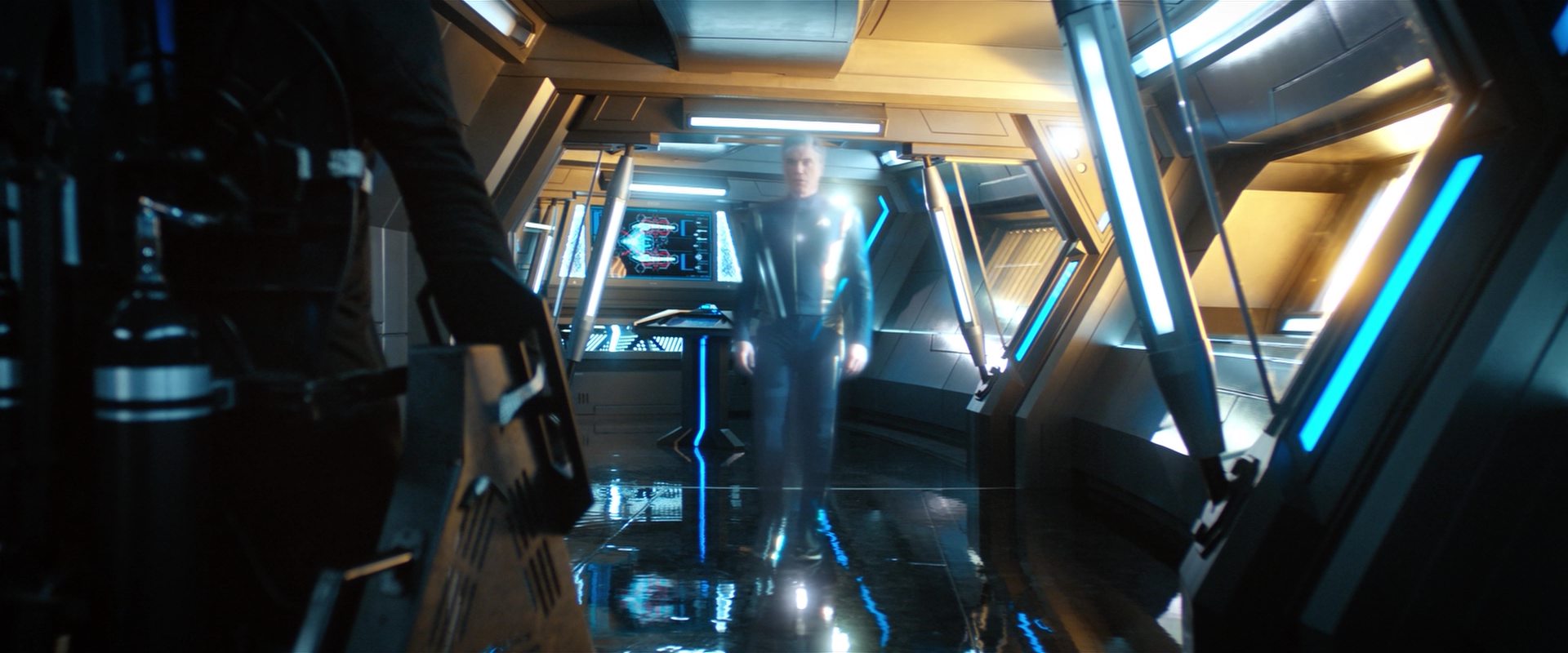 extant_StarTrekDiscovery_2x11-PerpetualInfinity_00721.jpg