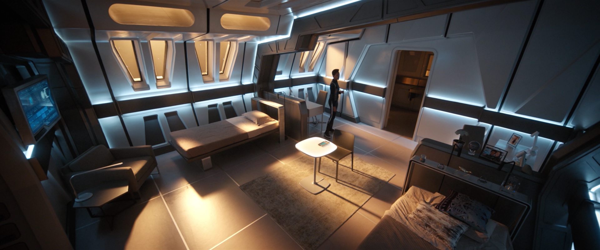 extant_StarTrekDiscovery_2x11-PerpetualInfinity_01293.jpg